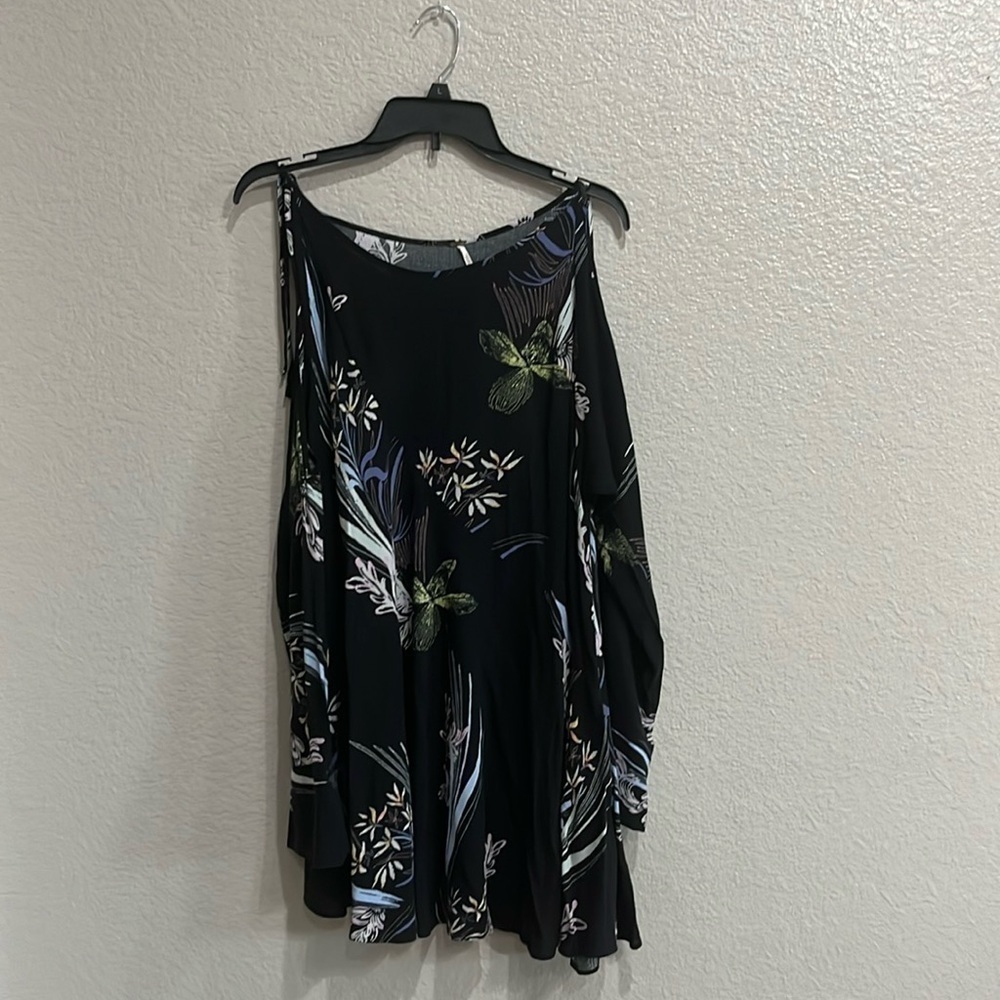 Free People cold shoulder long sleeve shift dress size S/P